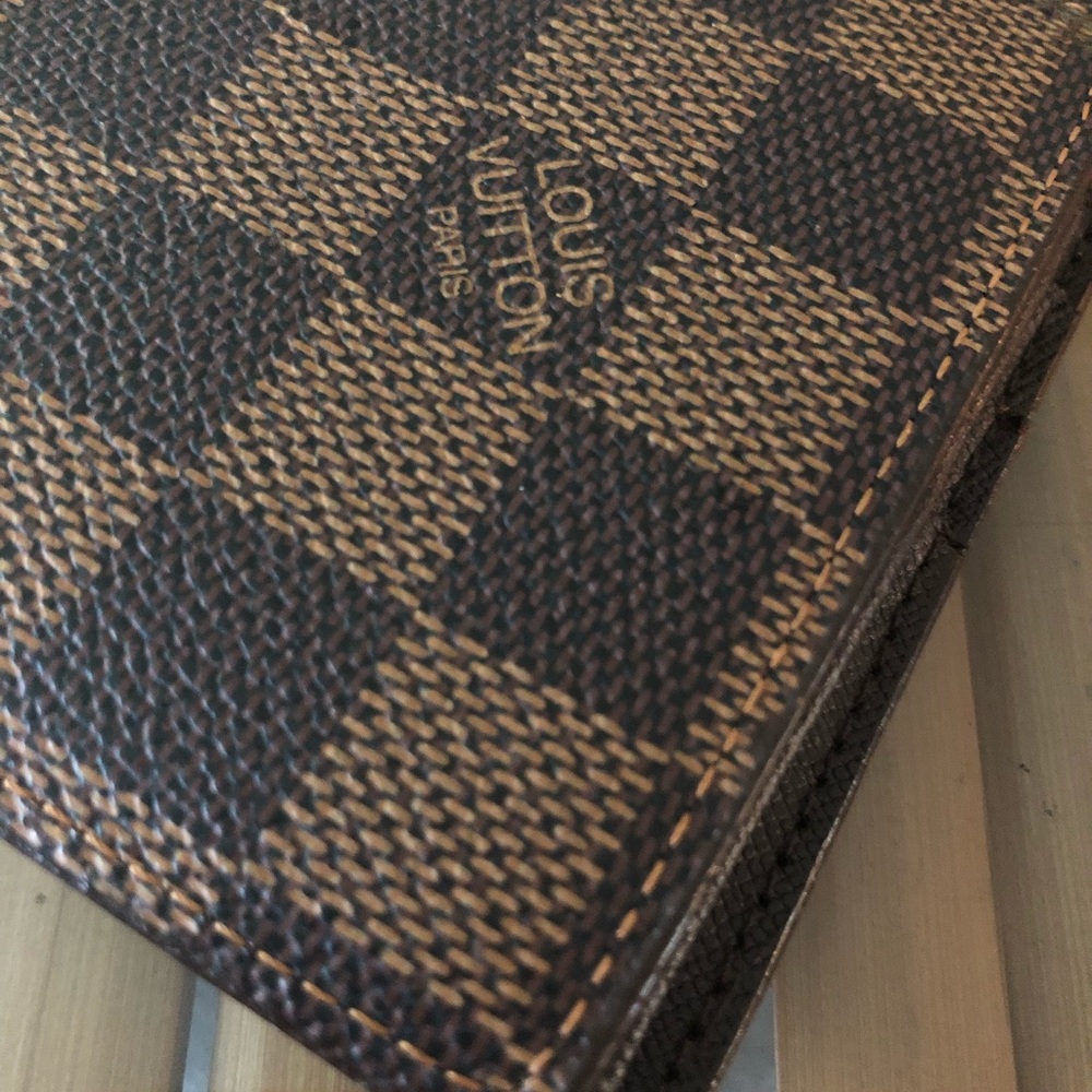 Louis Vuitton men’s wallet